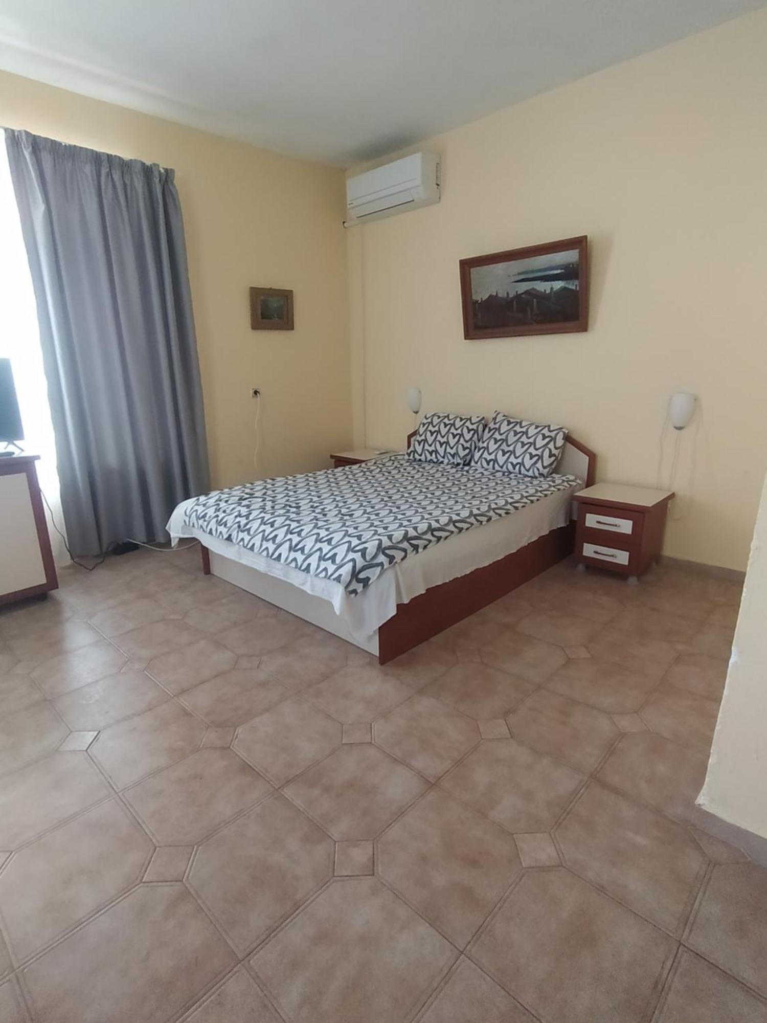 Guest House Polikseni Sozopol Kamer foto
